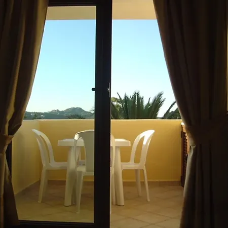Aparthotel Marinella, Sardegna *