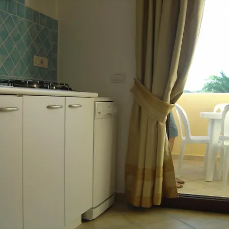Marinella, Sardegna 3* מרינלה