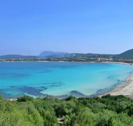 Marinella, Sardegna מלון דירות 3*